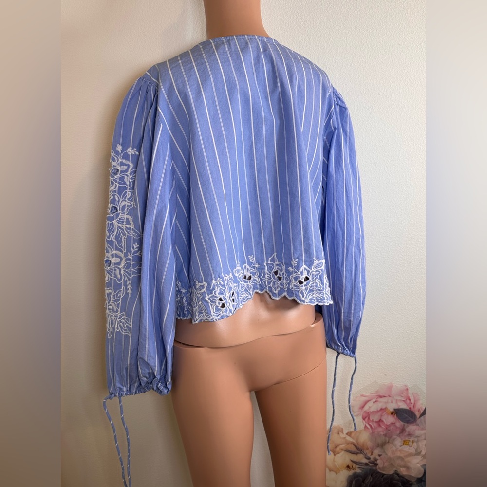 New Future Collective, Long Sleeve Eyelet Tie-Front Poplin Blouse Blue Stripes - Picture 5 of 7